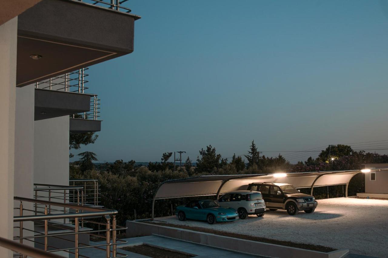 Ermojo Luxury Apartments Metokhion Patriotikon Exterior photo